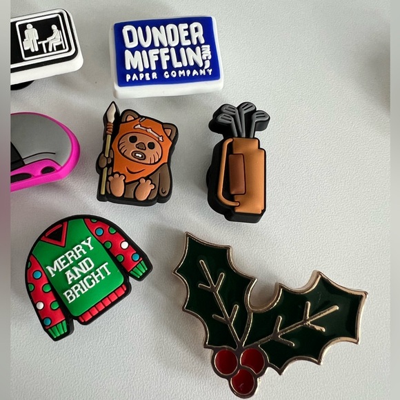 NEW- Bundle of 9 Crocs Jibbitz Charms - Picture 3 of 4